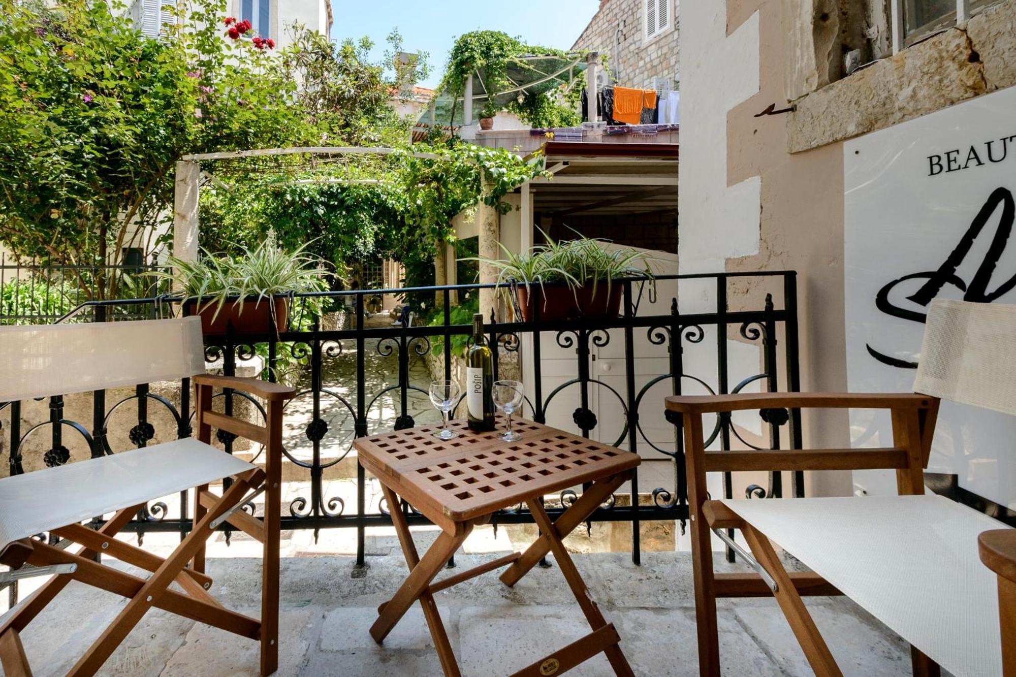 Apartments Pile Marina Dubrovnik Bagian luar foto